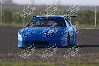 media/Jan-18-2026-CalClub SCCA (Sun) [[8bc6468723]]/Group 7 Race/Turn 1/